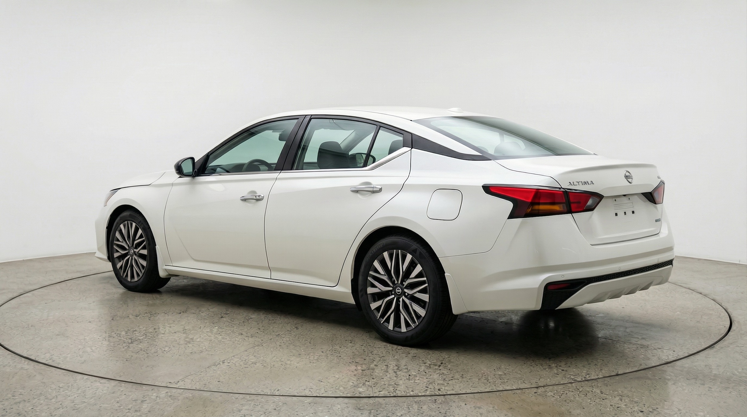 Thumbnail: 2025 Nissan Altima - 5