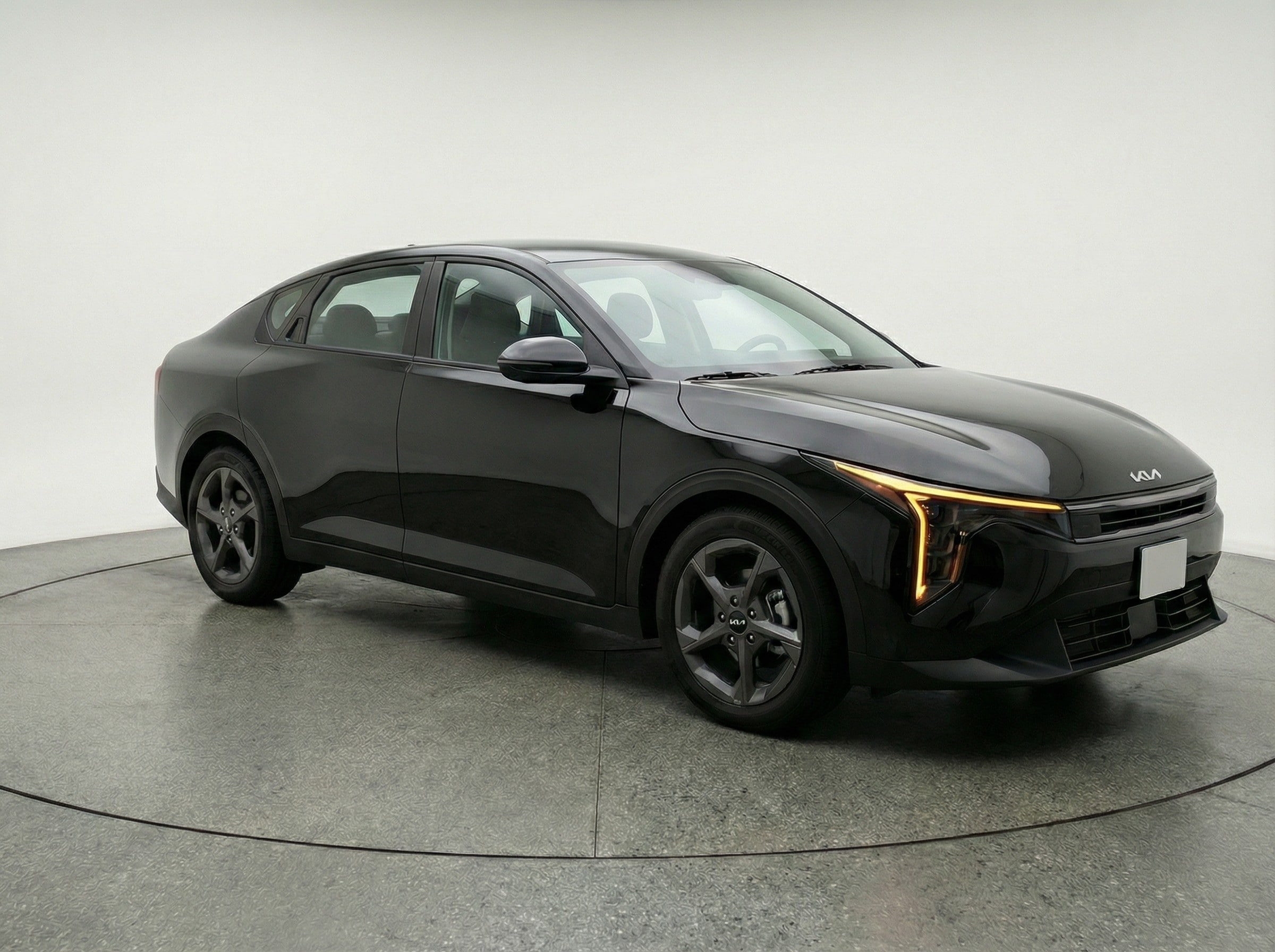 Thumbnail: 2025 Kia K4 - 1