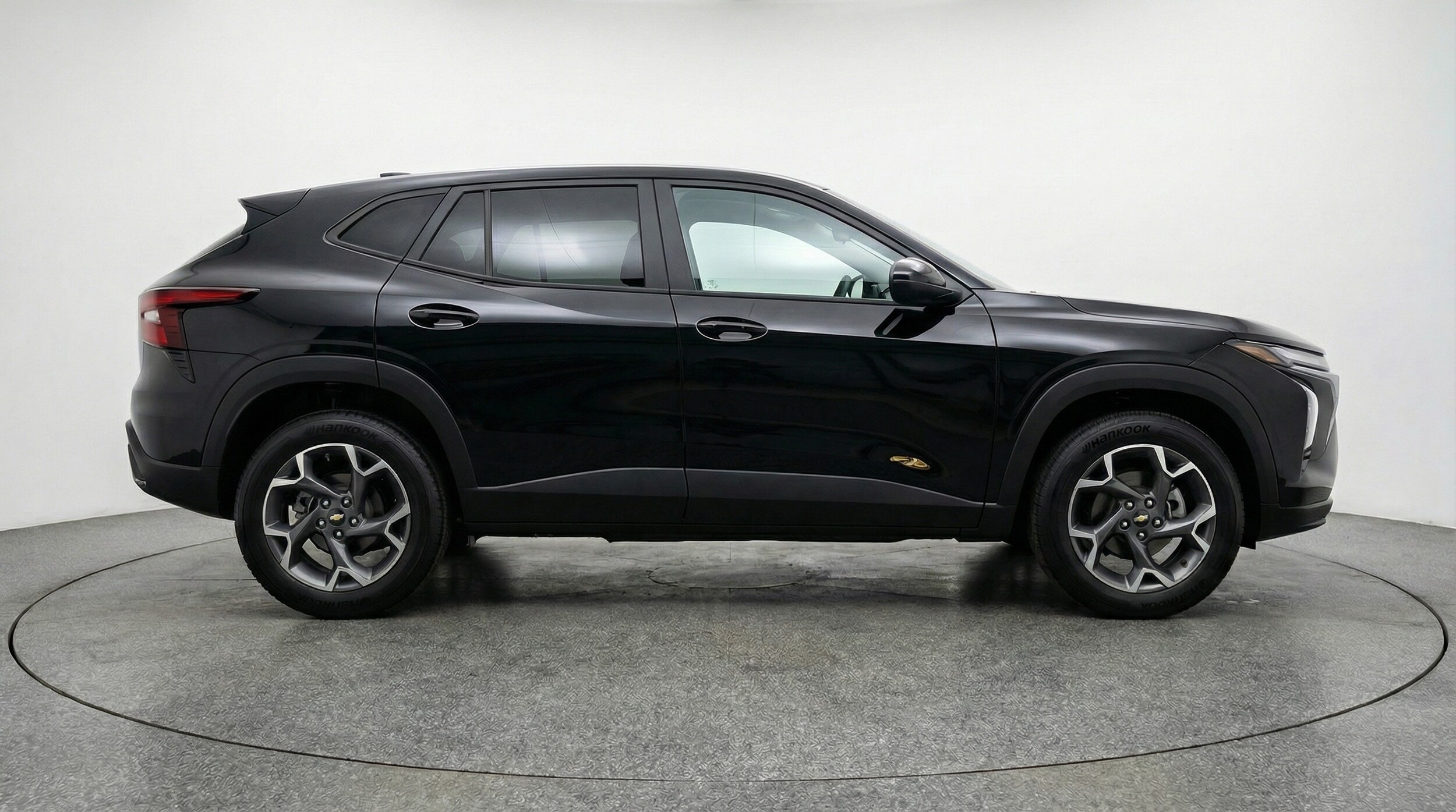 Thumbnail: 2025 Chevrolet Trax - 8