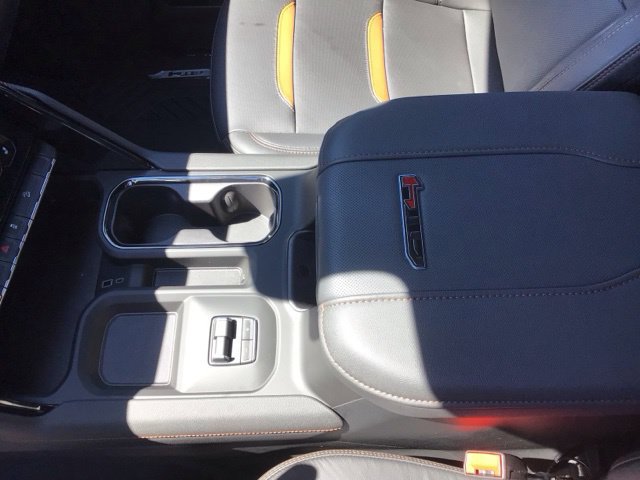 2026 GMC Sierra 2500HD AT4 - Photo 17