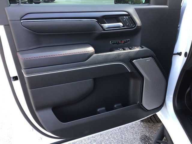 2026 GMC Sierra 1500 AT4X - Photo 10