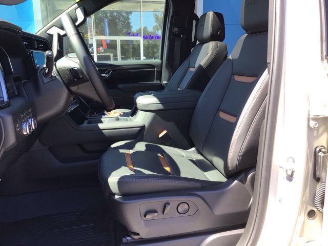 2026 GMC Sierra 2500HD AT4 - Photo 11