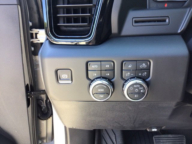 2026 GMC Sierra 2500HD AT4 - Photo 13