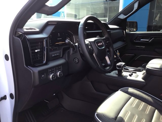 2026 GMC Sierra 1500 AT4X - Photo 12