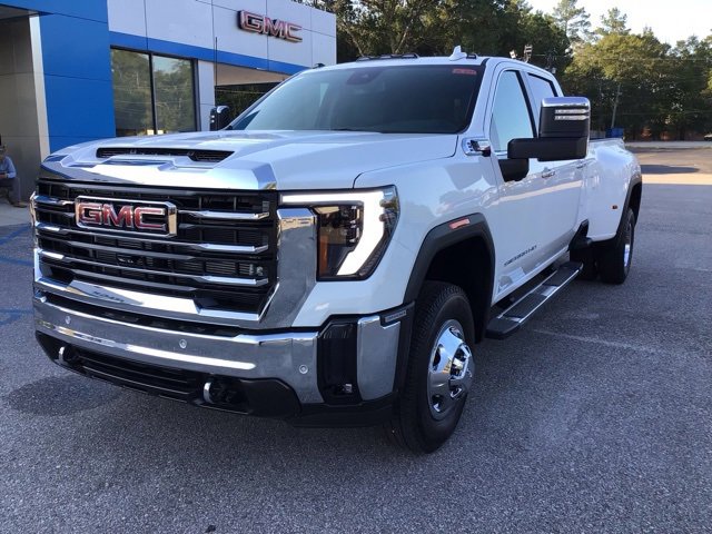 2026 Gmc Sierra 3500 HD SLT photo 2