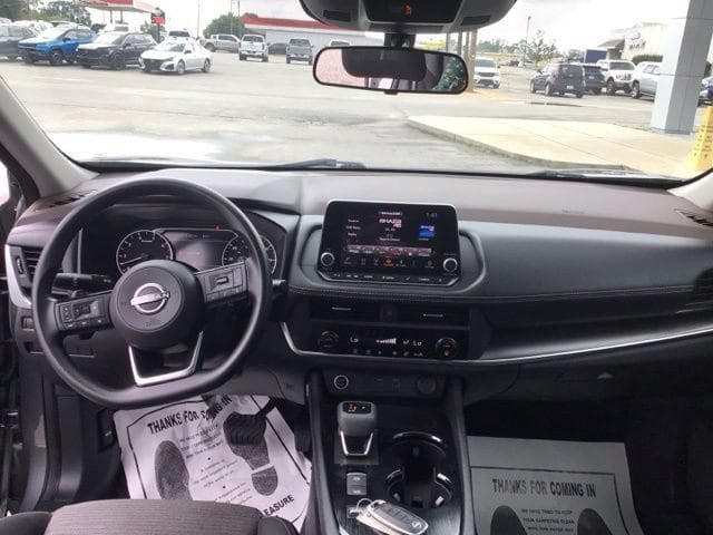 2023 Nissan Rogue SV - Photo 12