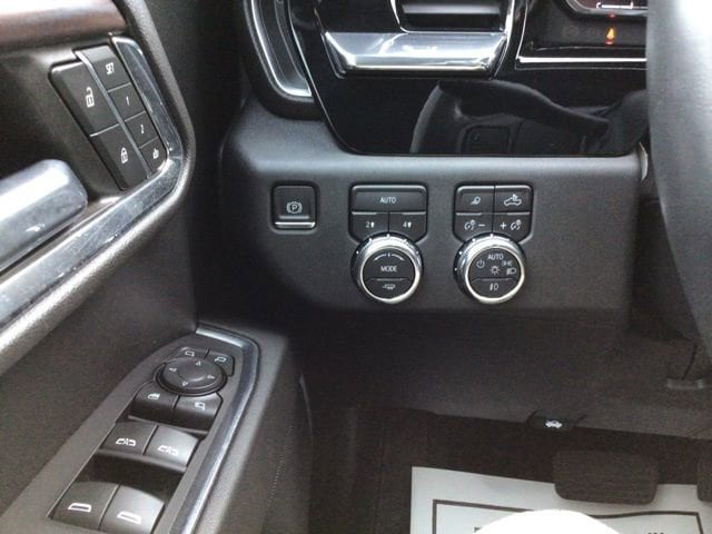 2024 GMC Sierra 1500 SLT - Photo 13