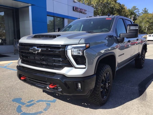 2026 Chevrolet Silverado 2500HD LT photo 2