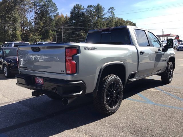 2026 Chevrolet Silverado 2500HD LT photo 4
