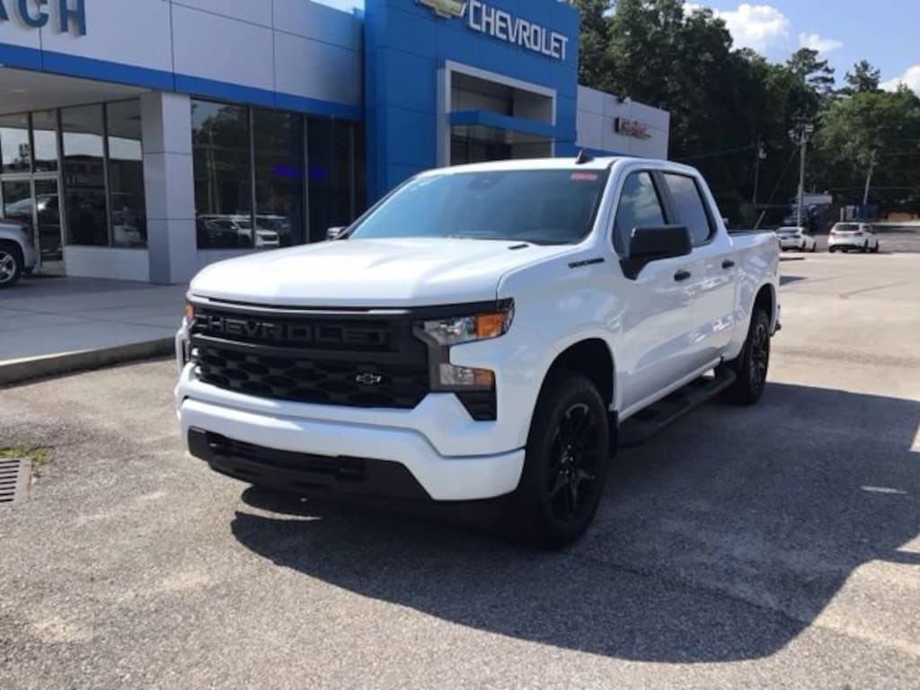 New 2026 Chevrolet Silverado 1500 Custom Truck