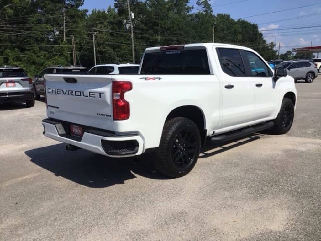 New 2026 Chevrolet Silverado 1500 Custom Truck