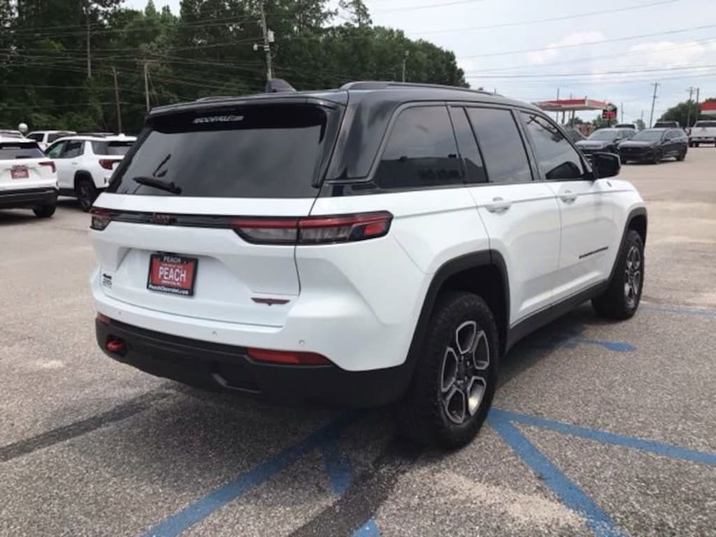 Used 2022 Jeep Grand Cherokee Trailhawk SUV