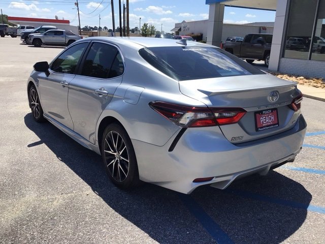 2024 Toyota Camry SE photo 4