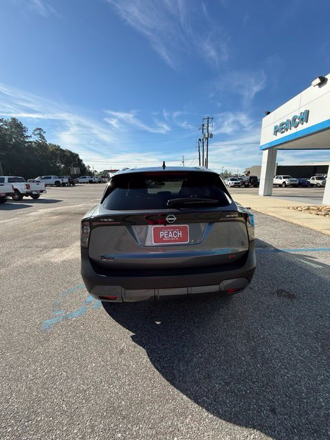 Used 2025 Nissan Kicks SR SUV
