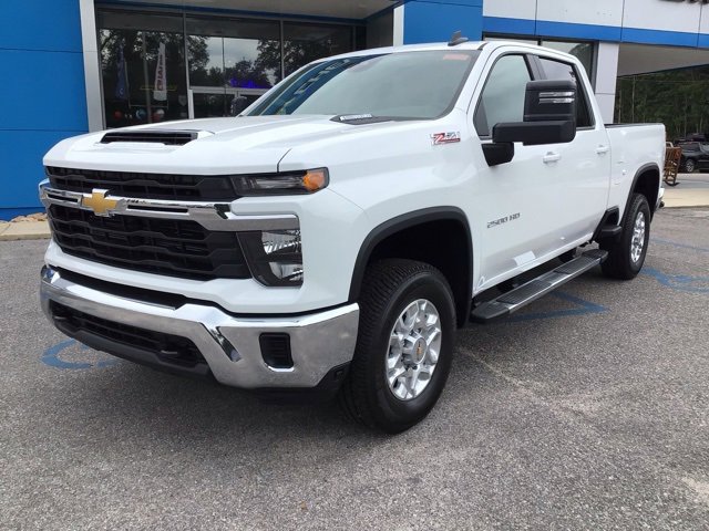 2026 Chevrolet Silverado 2500HD LT photo 2