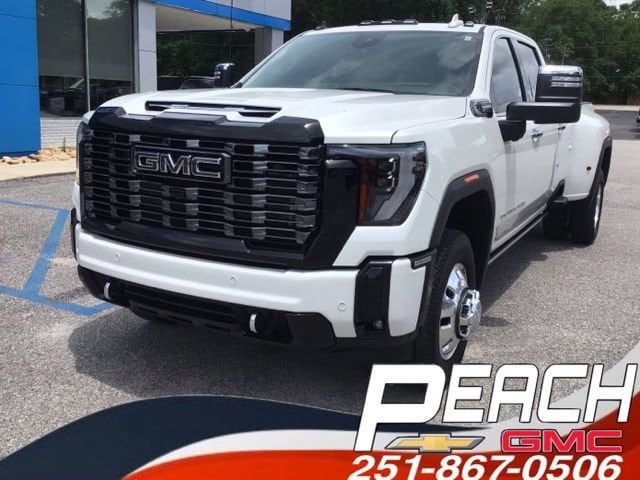 2025 GMC Sierra 4WD Crew Cab LB DRW Denali Ultimate's photo