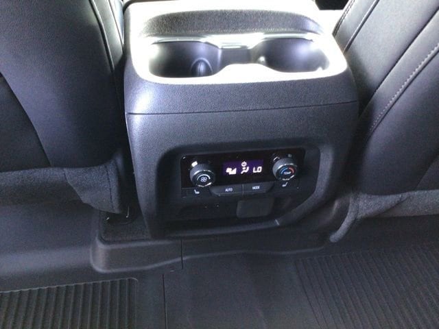 2026 Chevrolet Traverse High Country - Photo 21