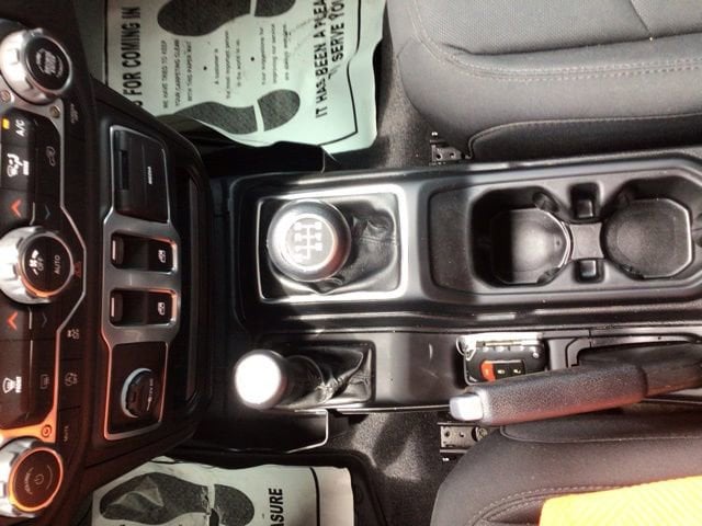 2021 Jeep Wrangler Sport S - Photo 14