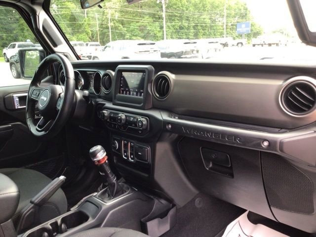 2021 Jeep Wrangler Sport S - Photo 19