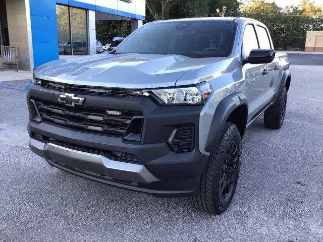 2026 Chevrolet Colorado Trail Boss photo 2