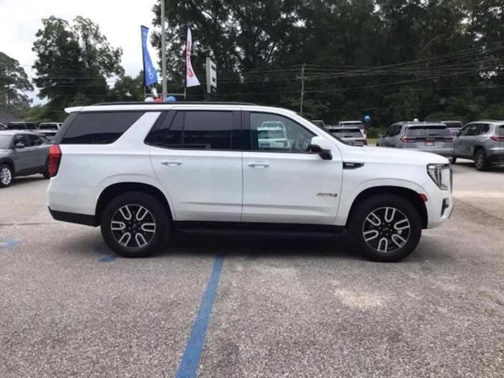 Used 2023 GMC Yukon AT4 SUV