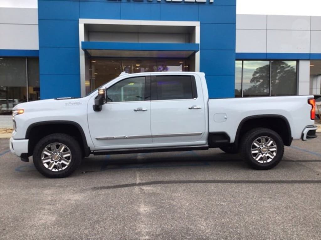 New 2026 Chevrolet Silverado 2500 HD High Country Truck