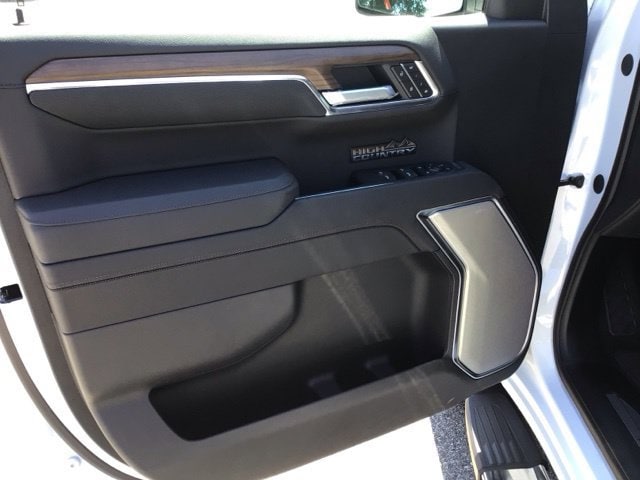 2026 Chevrolet Silverado 1500 High Country - Photo 10