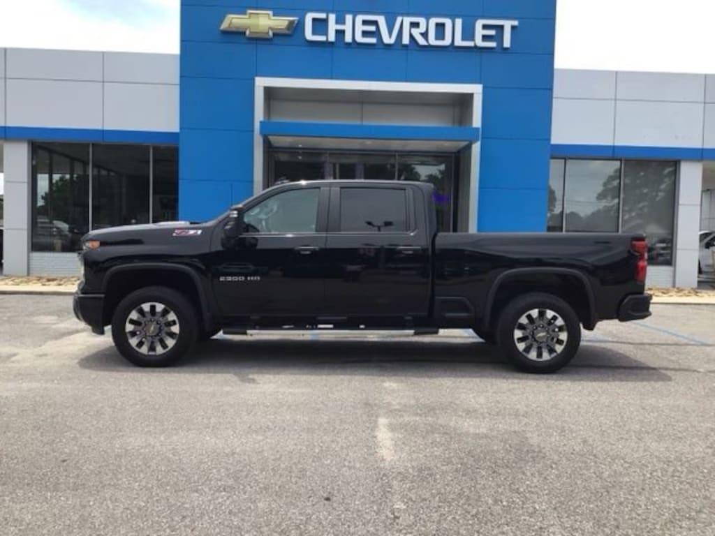 Used 2024 Chevrolet Silverado 2500 HD Custom Truck Crew Cab