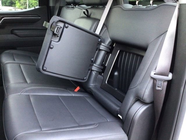 2024 GMC Sierra 1500 SLT - Photo 23