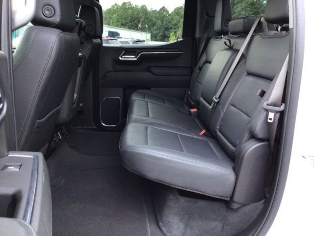 2024 GMC Sierra 1500 SLT - Photo 22