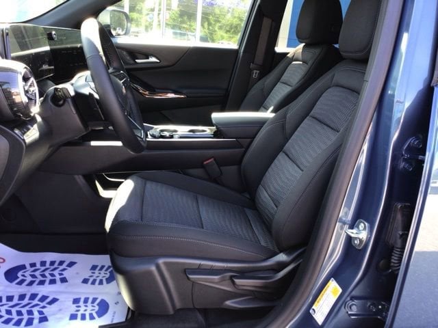 2026 Chevrolet Equinox LT - Photo 9