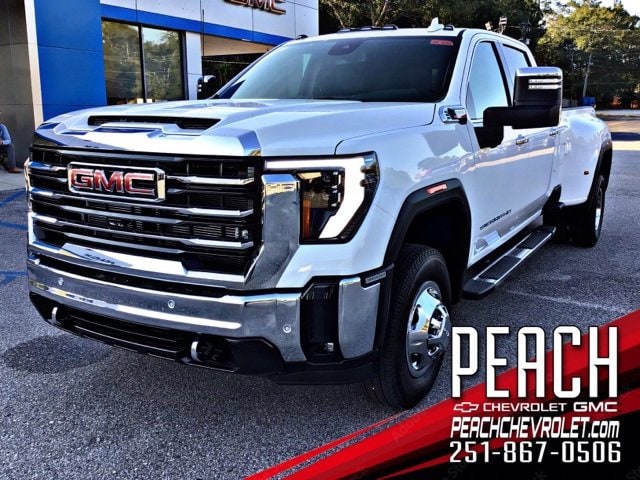 2026 GMC Sierra 3500HD SLT's photo