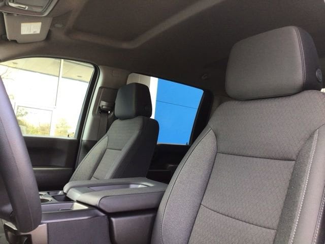 2026 Chevrolet Silverado 2500 HD Custom - Photo 10
