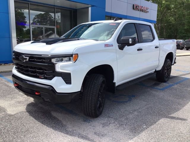 2026 Chevrolet Silverado 1500 LT Trail Boss - Photo 2