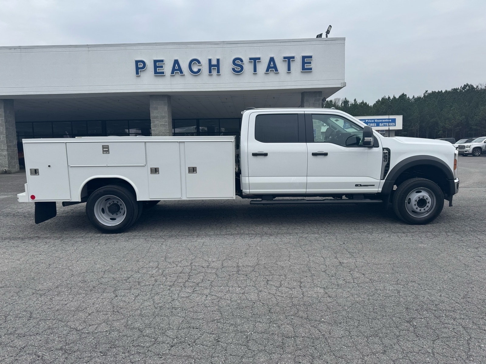 2026 Ford F-450 Super Duty Chassis Cab