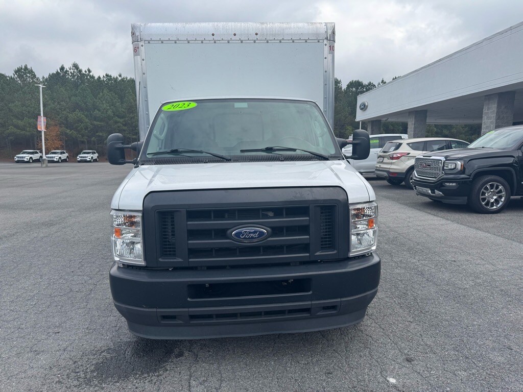 2023 Ford E-350 photo 3