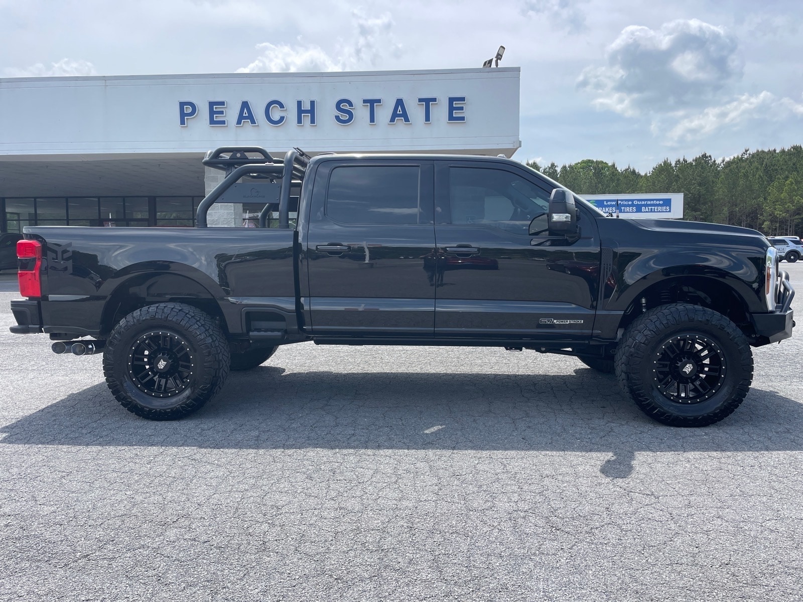 2024 Ford F-250 Lariat 4x4 Crew Cab 6-3/4' Box's photo