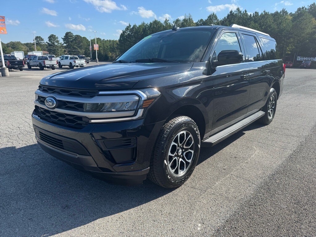 2024 Ford Expedition MAX XLT photo 3