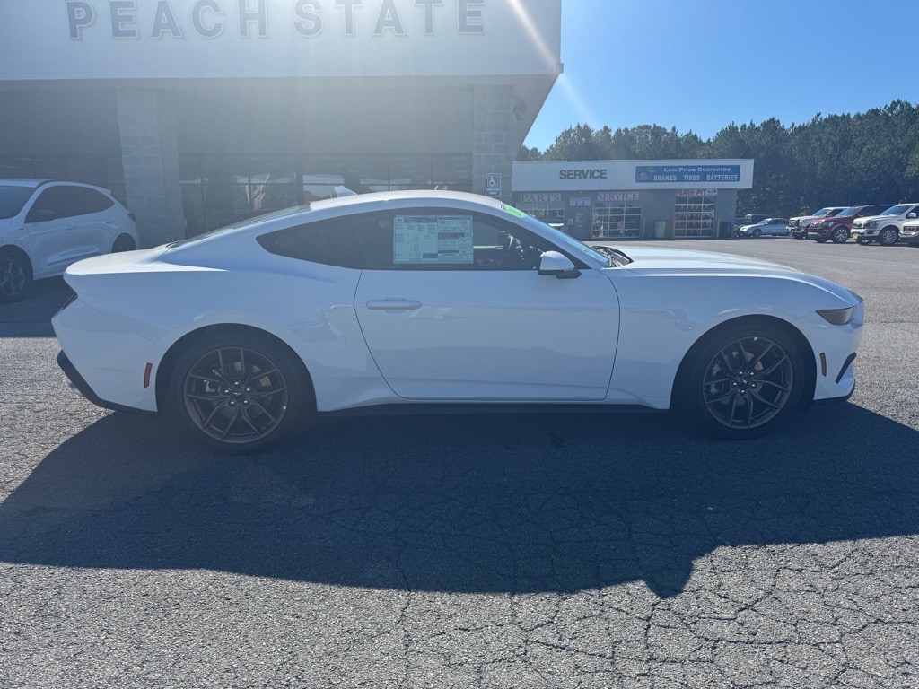 2026 Ford Mustang CAR 