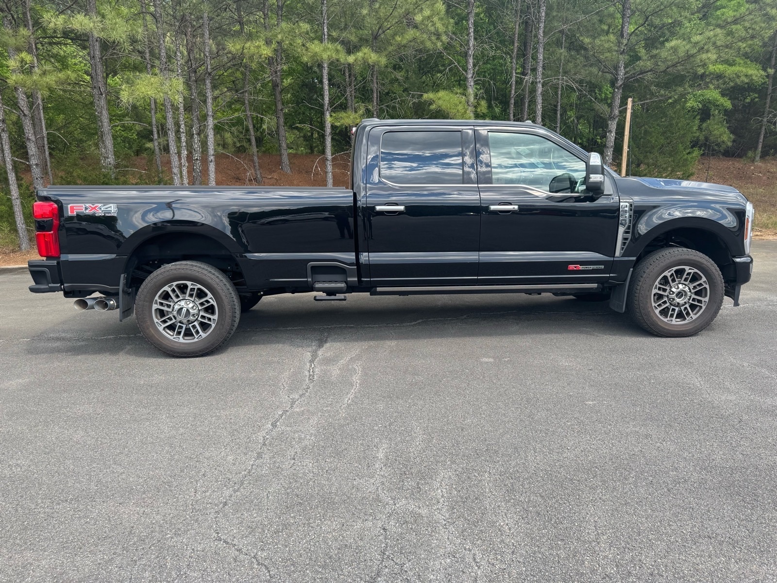 2025 Ford F-350 Platinum 4x4 Crew Cab 8' Box SRW's photo