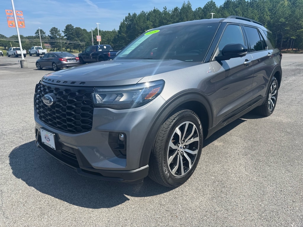 Certified 2025 Ford Explorer ST-Line SUV