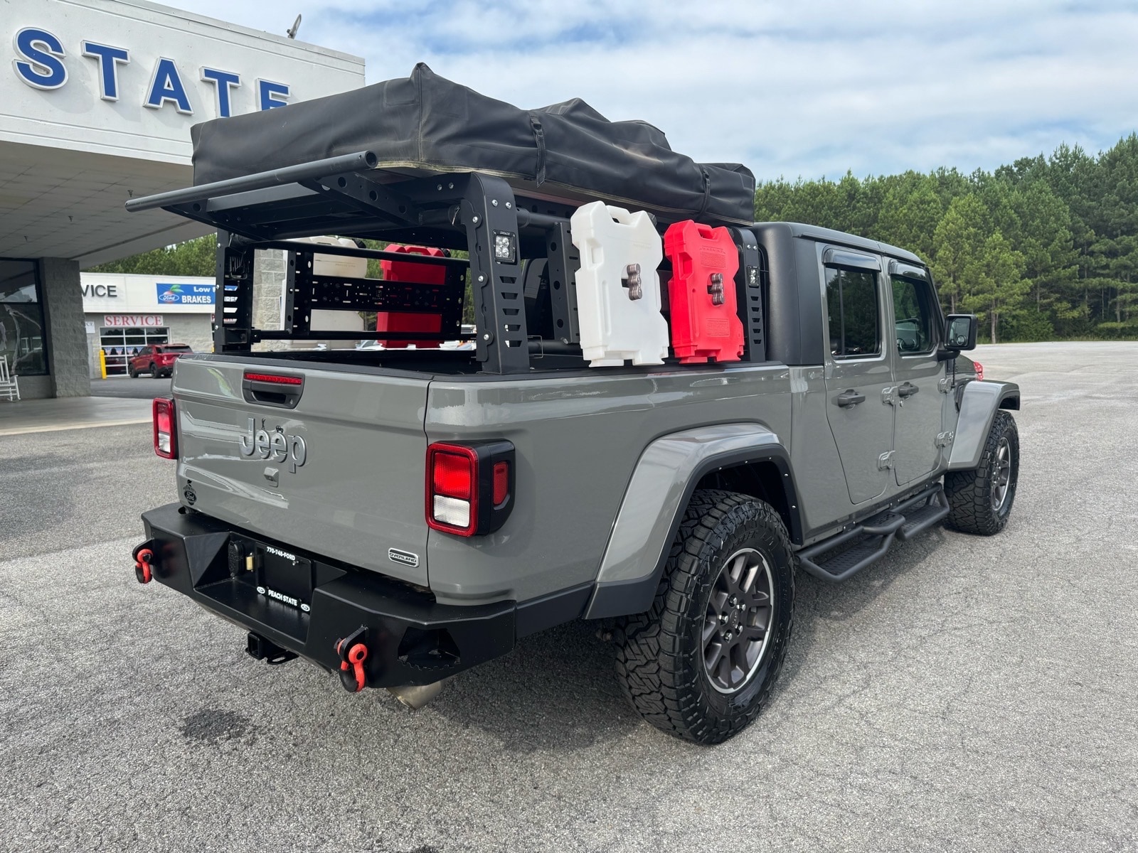 View vehicle photo 7