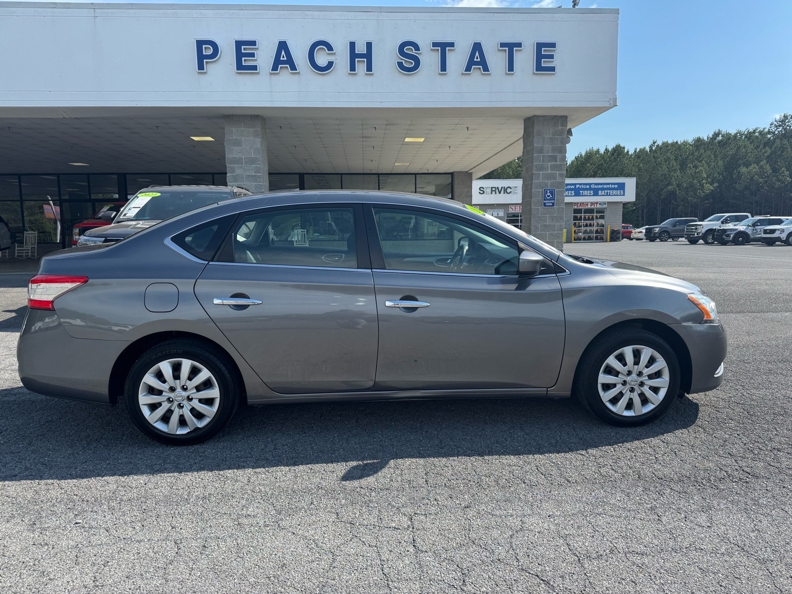 2015 Nissan Sentra S M/T's photo