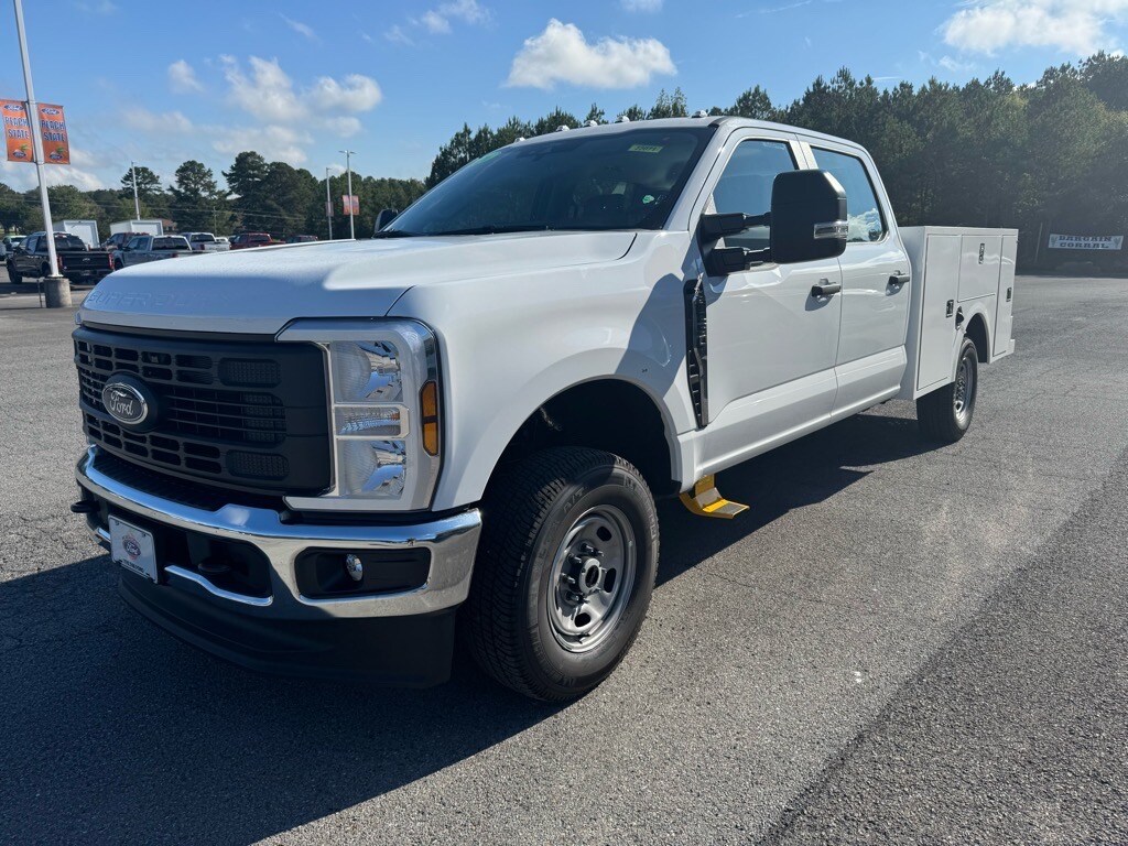 2026 Ford F-250 XL photo 2