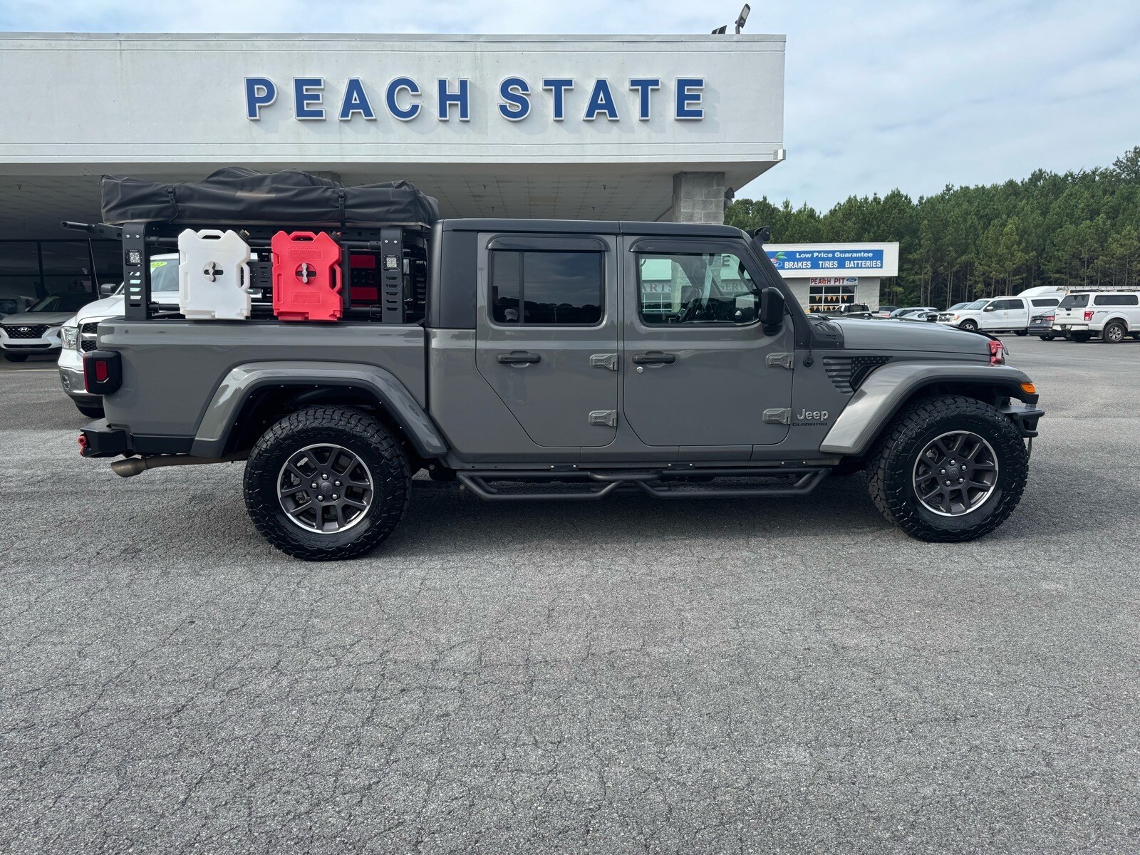 2022 Jeep Gladiator Overland Crew Cab 4WD
