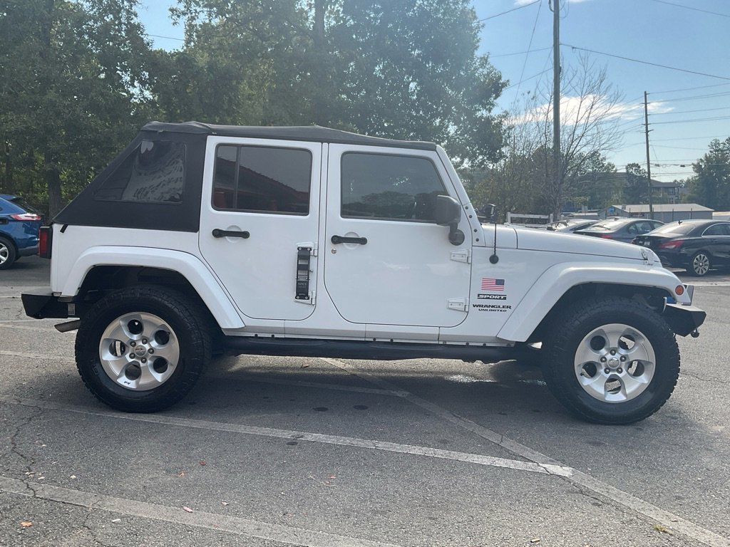 2017 Jeep Wrangler Unlimited Sport photo 4