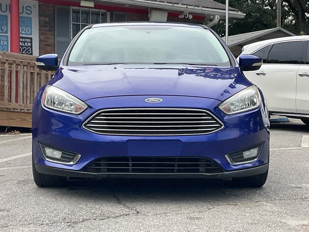 2015 Ford Focus Titanium photo 2