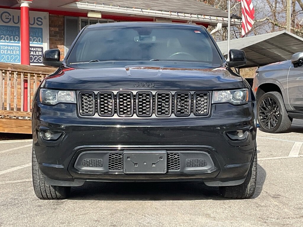 Used 2018 Jeep Grand Cherokee Laredo RWD SUV