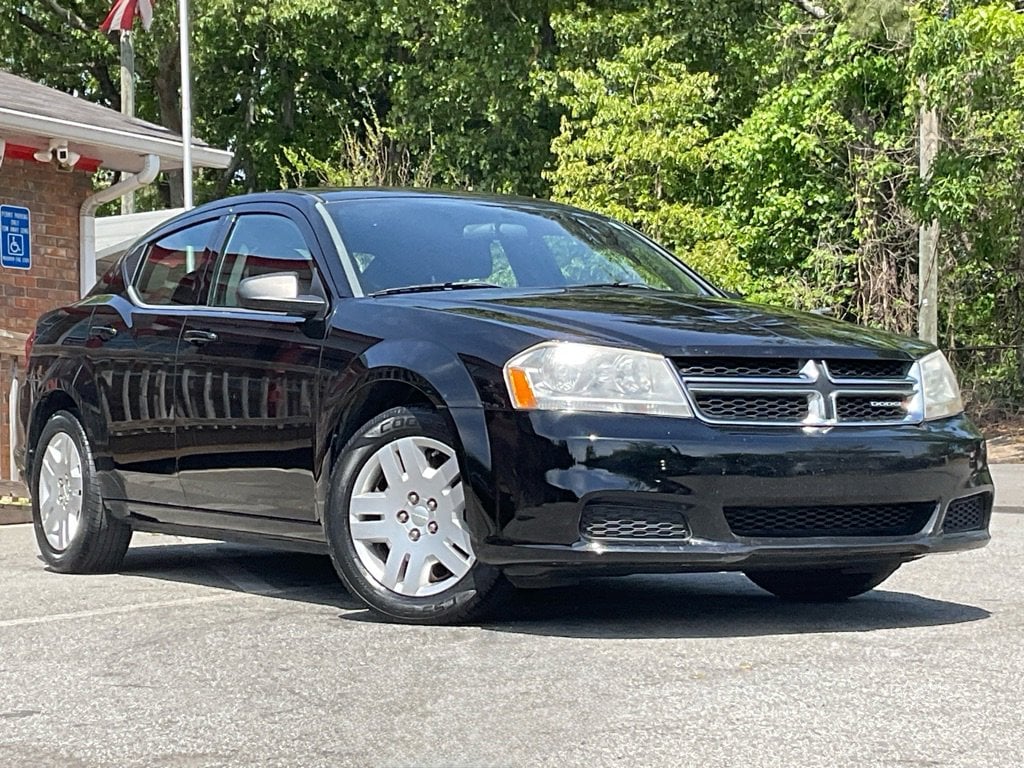 Used 2013 Dodge Avenger SE Sedan