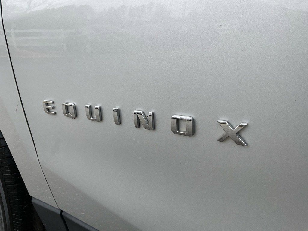 2020 Chevrolet Equinox LT - Photo 11
